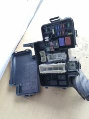 Блок предохранителей TOYOTA ALPHARD ANH20 2AZFE 8274128020 3 ракурс
