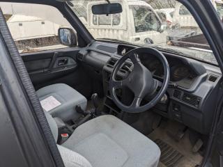 Подлокотник правый задний MITSUBISHI PAJERO V24W 4D56T MB792707 1 ракурс
