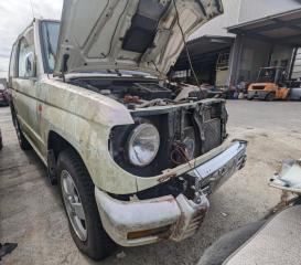 Консоль магнитофона MITSUBISHI PAJERO MINI H56A 4A30 MR738447, MR738450, MR738444 2 ракурс