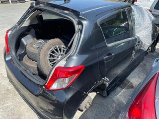 Туманка левая передняя TOYOTA VITZ NSP130 1NRFE 812200D042, A044633 2 ракурс