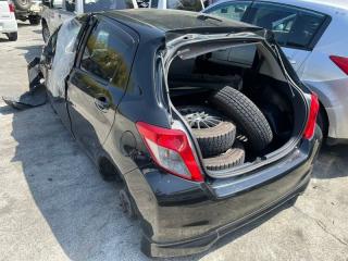 Туманка левая передняя TOYOTA VITZ NSP130 1NRFE 812200D042, A044633 3 ракурс