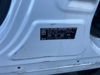 Крепление бампера правое заднее LEXUS IS300H AVE30 2ARFSE 5215753070 4 ракурс