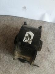 Подушка двигателя передняя TOYOTA AVENSIS AZT251 2AZFSE 123610H081 2 ракурс