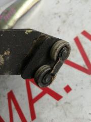 Ролик двери правый задний HONDA ACTY HH5 E07Z 72510S3C013, 72520S3C003, 72530S3C003 4 ракурс