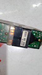Пульт стеклоподъемника правый передний MAZDA DEMIO DW3W B3ME D20166350 5 ракурс