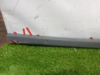 Накладка замка багажника TOYOTA CROWN GS130 1GFE 6474930060 4 ракурс