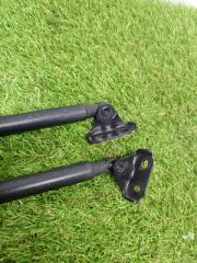 Амортизатор задней двери TOYOTA RACTIS NCP105 1NZFE 689500W401, 689600W401 2 ракурс