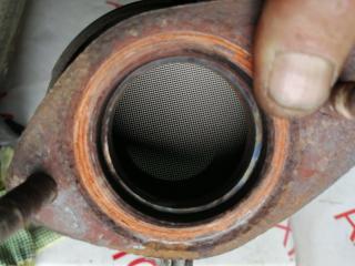 Катализатор правый SUZUKI ESCUDO TDB4W N32A 141079K01H02 4 ракурс