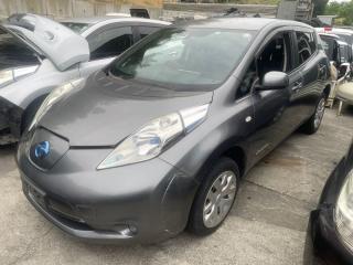 Двигатель NISSAN LEAF AZE0 EM57 290A03NF0A 4 ракурс