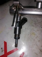 Инжектор AUDI A4 8K5 CDHB 03L130277J 2 ракурс