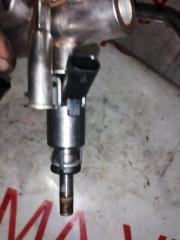 Инжектор AUDI A4 8K5 CDHB 03L130277J 2 ракурс