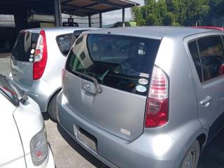 Порожек пластиковый передний левый PASSO 2007 KGC10 1KR