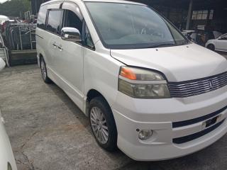 Амортизатор левый задний TOYOTA VOXY AZR60 1AZFSE 4853080065, 4853180702 1 ракурс