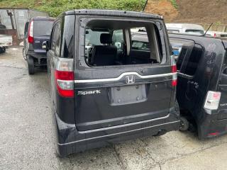 Замок двери правый передний HONDA ZEST JE1 P07A 72110SYA033 2 ракурс Замок двери правый передний HONDA ZEST JE1 P07A 72110SYA033 2 ракурс