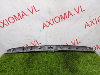 Накладка замка багажника TOYOTA NOAH AZR60 1AZFSE 6793528060B2 5 ракурс