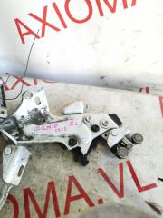 Ролик двери левый задний TOYOTA ISIS ZGM10 2ZRFAE 6832044010, 6839044010 4 ракурс