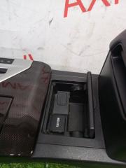 Бардачок между сиденьями TOYOTA CAMRY AVV50 2ARFXE 5881033251C3 4 ракурс
