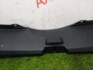 Накладка замка багажника TOYOTA VITZ NSP130 1NRFE 5838752040C0 2 ракурс
