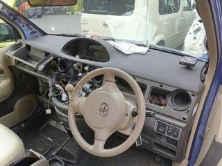 Ручка двери левая передняя TOYOTA SIENTA NCP81 1NZFE 6921058010 3 ракурс
