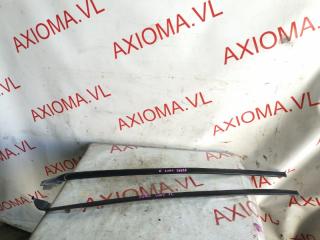 Молдинг лобового стекла TOYOTA VOXY AZR65 1AZFSE 7555528030 1 ракурс