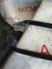 Молдинг лобового стекла TOYOTA VOXY AZR65 1AZFSE 7555528030 2 ракурс