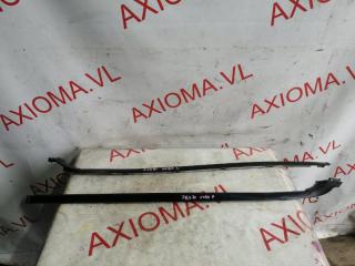 Молдинг лобового стекла TOYOTA NOAH ZRR70 3ZRFE 7555128061, 7555228061 1 ракурс
