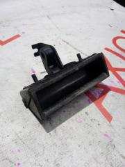 Ручка задней двери MAZDA MPV LY3P L3VE L20762410 1 ракурс