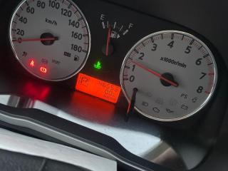 Решетка радиатора NISSAN NOTE E11 HR15DE 623108Y50B 4 ракурс