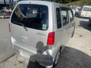 Стоп-сигнал правый задний SUZUKI WAGON R MC22S K6A 3565084F00, P2874 1 ракурс Стоп-сигнал правый задний SUZUKI WAGON R MC22S K6A 3565084F00, P2874 1 ракурс