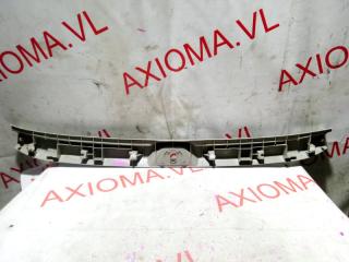 Накладка замка багажника задняя TOYOTA NOAH ZRR70 3ZRFE 6793528080 4 ракурс