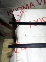 Молдинг лобового стекла TOYOTA VOXY AZR65 1AZFSE 5611740050, 5611758010 5 ракурс