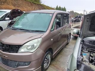 Доводчик двери левый задний MITSUBISHI DELICA D:2 MB15S K12B MQ501718, MQ502707, MQ503452 2 ракурс Доводчик двери левый задний MITSUBISHI DELICA D:2 MB15S K12B MQ501718, MQ502707, MQ503452 2 ракурс