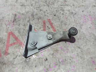 Ролик двери левый задний TOYOTA VOXY AZR60 1AZFSE 6832028050, 6839028020, 6836028040 5 ракурс