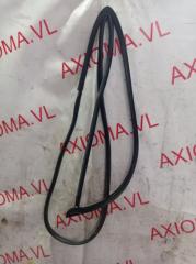 Уплотнительная резинка дверей левая передняя HONDA STEPWGN RG1 K20A 72355SLJ003ZC 2 ракурс
