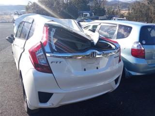 Накладка 5-й двери HONDA FIT GP5 LEB 74890T5C003 1 ракурс
