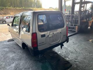 Радиатор двс SUZUKI JIMNY JB23W K6A 1770080A10 2 ракурс Радиатор двс SUZUKI JIMNY JB23W K6A 1770080A10 2 ракурс