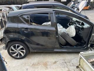Туманка левая TOYOTA AQUA NHP10 1NZFXE 8122048051 2 ракурс