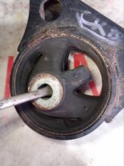 Подушка двигателя передняя TOYOTA HARRIER ACU35 2AZFE 1236128100 3 ракурс