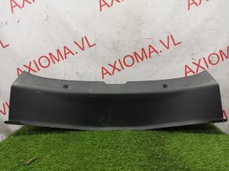 Накладка замка багажника SUZUKI SPLASH XB32S K12B 7627151K00S1S 1 ракурс