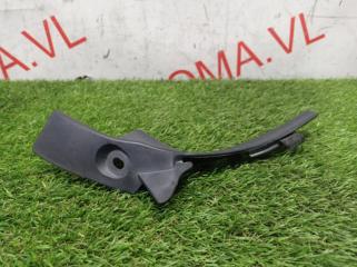 Уголок жабо левый SUZUKI WAGON R MH23S K6A 7234270K00, 72342-70K0 2 ракурс Уголок жабо левый SUZUKI WAGON R MH23S K6A 7234270K00, 72342-70K0 2 ракурс