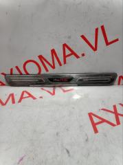 Накладка на порог правая передняя TOYOTA VITZ NCP91 1NZFE 6211152120B0 4 ракурс Накладка на порог правая передняя TOYOTA VITZ NCP91 1NZFE 6211152120B0 4 ракурс