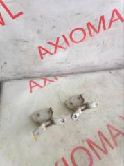 Петли на дверь левая передняя SUZUKI JIMNY JB23W K6AT 6932060G01 1 ракурс