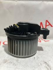 Мотор печки SUZUKI SOLIO MA15S K12B 7425071L00 5 ракурс Мотор печки SUZUKI SOLIO MA15S K12B 7425071L00 5 ракурс