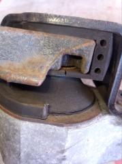 Подушка двигателя правая передняя TOYOTA PRIUS NHW20 1NZFXE 1230521190 2 ракурс