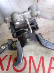 Подушка двигателя правая TOYOTA PRIUS ZVW30 2ZRFXE 1230537160 3 ракурс