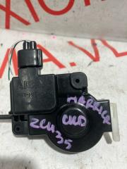 Активатор замка крышки бензобака TOYOTA HARRIER ACU35 2AZFE 7703048010, 7703048020 2 ракурс