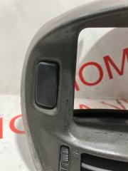 Консоль магнитофона TOYOTA ESTIMA ACR40 2AZFE 5540528530E0 2 ракурс