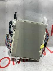 Блок предохранителей TOYOTA AQUA NHP10 1NZFXE 8922152390 2 ракурс Блок предохранителей TOYOTA AQUA NHP10 1NZFXE 8922152390 2 ракурс