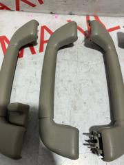 Ручка в салоне TOYOTA SAI AZK10 2AZFXE 7461030240E0, 7461030320E1, 7461030330E1 3 ракурс Ручка в салоне TOYOTA SAI AZK10 2AZFXE 7461030240E0, 7461030320E1, 7461030330E1 3 ракурс