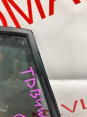 Стекло собачника левое заднее SUZUKI ESCUDO TDB4W N32A 8455665J20 3 ракурс